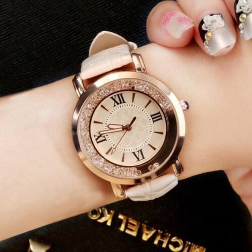 New ladies watch Rhinestone Leather Bracelet Wristwatch Women Fashion Watches Ladies Alloy Analog Quartz relojes Wristwatch Fi