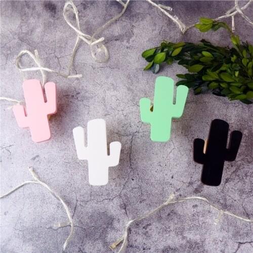 Nordic Cactus Wood Clothes Hanger Wall Mounted Coat Hook Cute Wooden Hook Kid Room Wall Decor Children Room Decorative Hanger