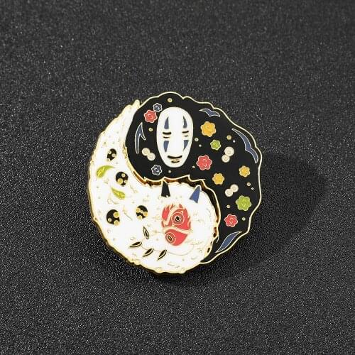 Yin Yang Tai Chi Pins Black White Japanese Miyazaki Hayao Anime Movie Character No Face Man Round Brooches Badge Jewelry For Kid