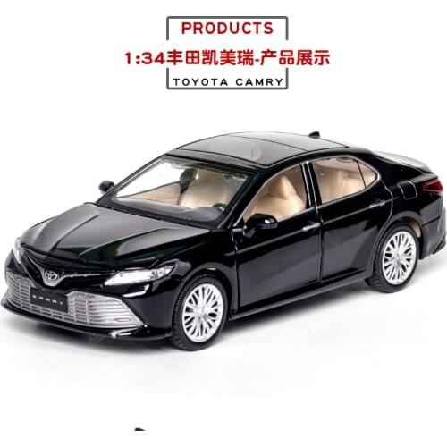 Simulation of 1:34 genuine 8th generation Toyota Camry alloy car model decoration gifts for children