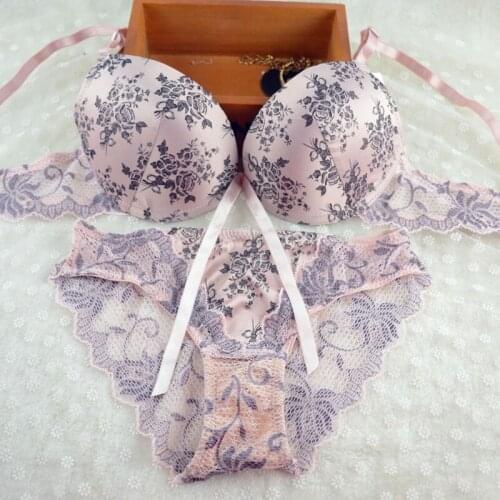 The new European and American style of foreign trade gather golden printing sexy underwear bra set free shipping