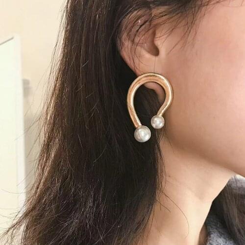 New Fashon Round Irregular Big Pearl Stud Earrings for Women Ear Jewelry Gift Errings Business Women Earrings Decoration