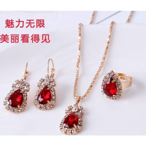 Bridal jewelry necklace earrings ring set high-end exquisite decorative jewelry three-piece accessories