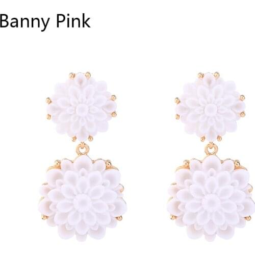 Elegant Resin White Flower Pendant Studs Earrings For Women Chunky Alloy Statement Post Earrings Fashion Jewelry Pendientes