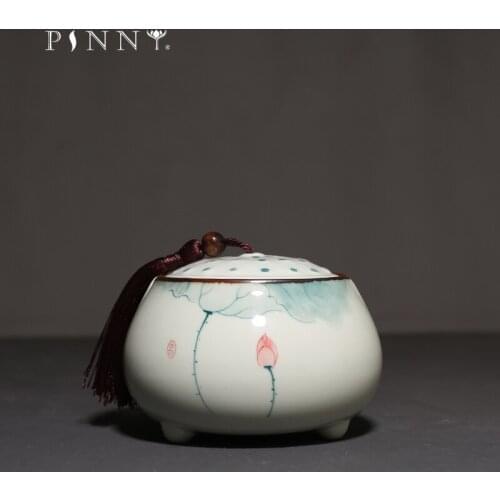 PINNY Hand Painted Lotus Ceramic Tea Jar Traditional Chinese Tea Storage Tins Pigmented Storage Containers