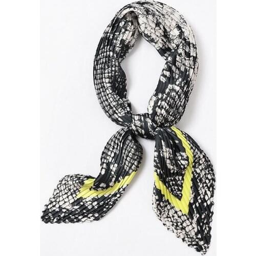 Yishine 55*55cm Snake Prints Pleated Stretchy Square Crinkle Silk Satin Small Scarf Women Fashion Crumple Neckwear Handkerchief