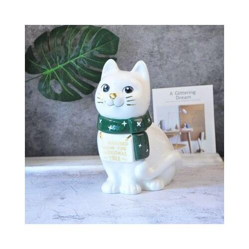 Height 26cm long 19cm wide 16cm Ceramic painted golden cat snack jar snack jar European style animal props dies