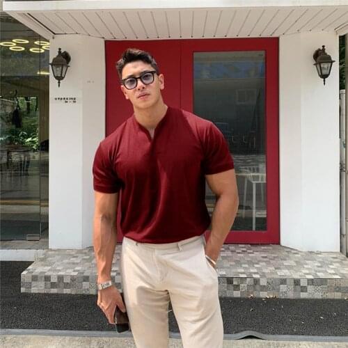 Solid Gym T shirt Men Fashion Sports Cotton V-neck T-Shirt Male Bodybuilding Workout Fitness Tee shirt Summer Casual Clothing