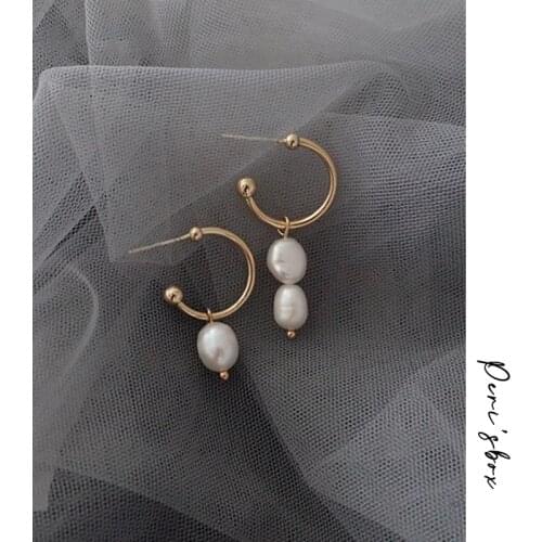 PerisBox Hot Selling Baroque Pearl Hoop Earrings for Women Dainty Freshwater Pearl Asymmetrice Earrings Jewelry High Quality