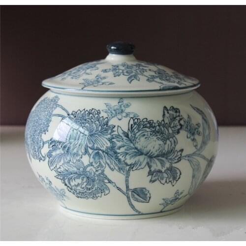Vase Chinese ceramic ginger jar Antique Porcelain Blue and White chinese temple jar