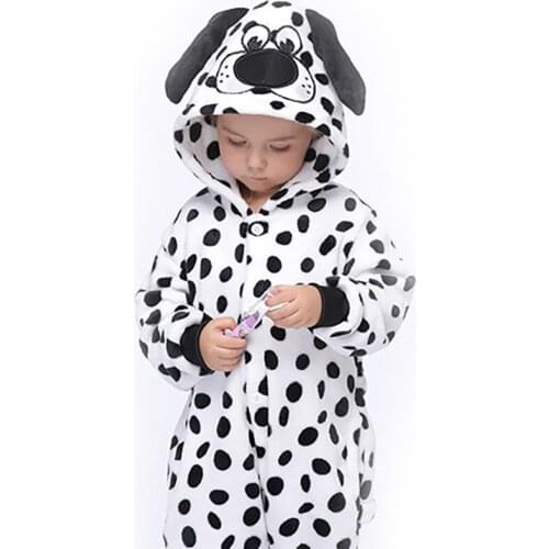 Flannel animal pajamas 2021 new Dalmatian dogs Korean version of the white background one-piece home night gown