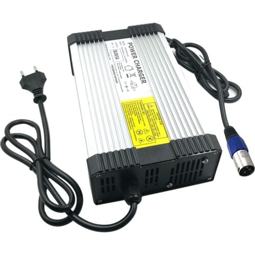 67.2V 5A 16S fast Smart Lithium battery charger for 16Series 60V lithium battery pack lipo Electric Tool with hoverboard charger