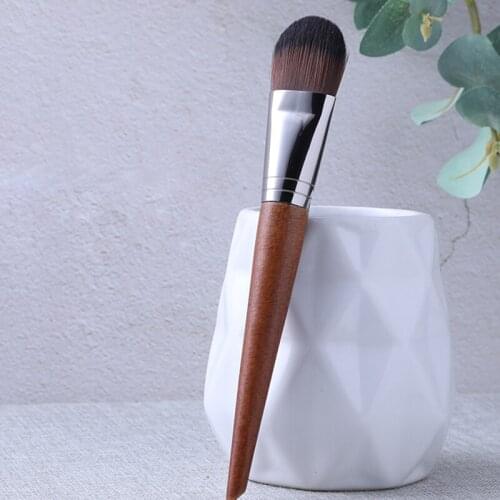 Professional Foundation Brush Large Flat Liquid BB Cream Blender Concealer Face Makeup Brushes Contouring Cosmetic Beauty Tool