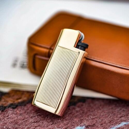 One leather Creative Elegant Brass Lighter Shell Trendy Lighter Case For Cricket Lighter Protection Cover not including lighter