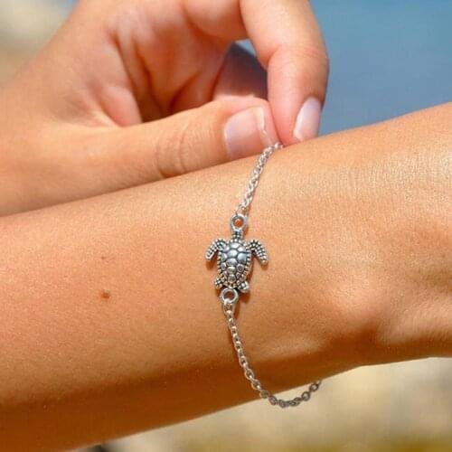 Wholesale Alloy Turtle Pendant Bracelet for Couples Alloy Charm Chain Attractive Men and Women Nature Protection Gifts