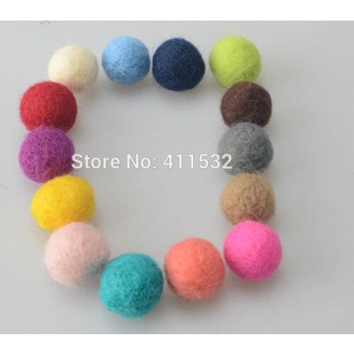 50pcs/lot 100% Wool Felt Balls Wool Ball pom-poms for creativity needlework Diy Craft Supplies Christmas hand made Decoration