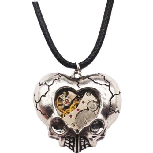 Heart Shaped Skull Mechanical Gear Pendant Necklace For Men Women European And American Steampunk Style Fashion Jewelry VGN230
