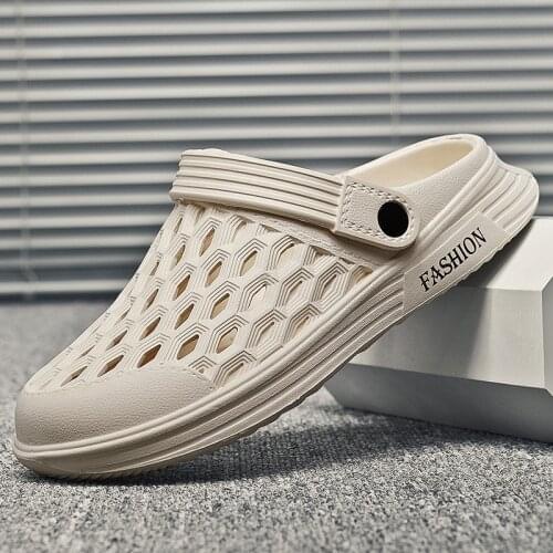 Mens Flip Flops 2021 Summer Sandals Garden Clogs Flat Sandals Mens Fashionable Beach Non Slip Overshoes Designer Shoes Men