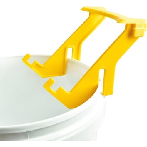 1PCS Beekeeping Honey Gallon Bucket Rack Plastic Bracket Rack Frame Grip Lift Bees Tools Apiculture Equipment Honey Bucket Stand