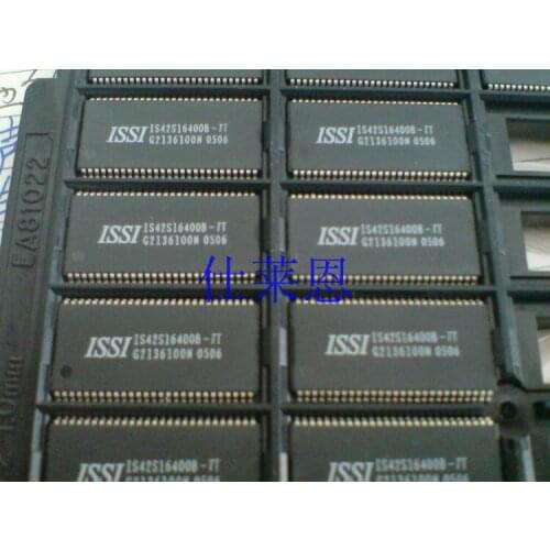 IS42S16400B-7T