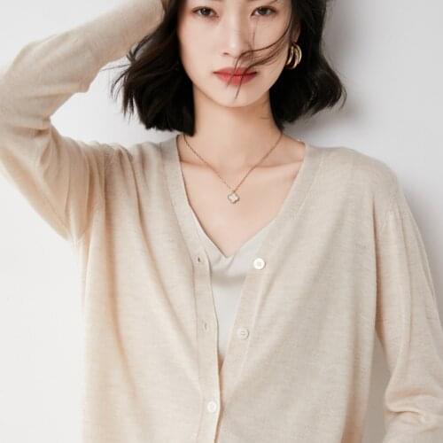 2021 new spring and autumn worsted cashmere cardigan womens short loose thin wool sweater sweater coat