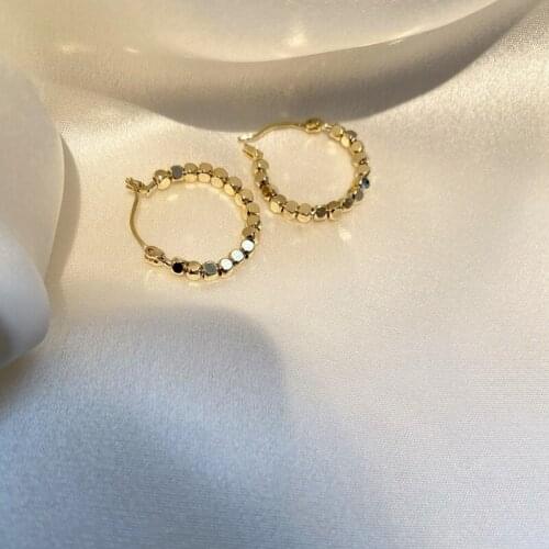 Korean Style Vintage Gold Color Metal Ball Hoop Earrings Hollow Out Small Piercing Earrings for Women New Fashion Party Jewelry