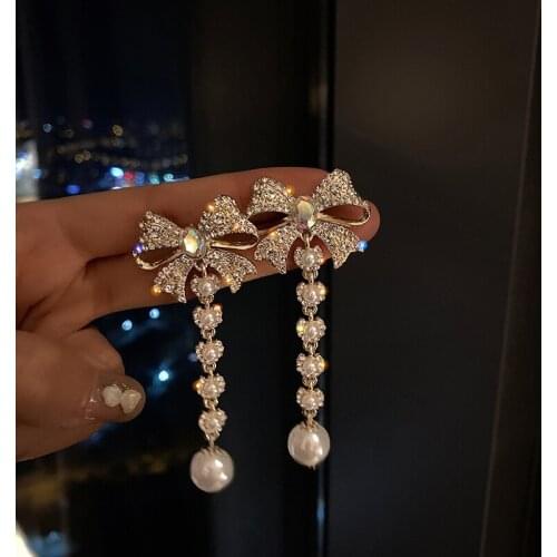 Fashion Style Long Tassel Bowknot Rhinestone Earrings for Women Pearl Crystal Gold Drop Earrings Jewelry Gift Wedding Accessorie