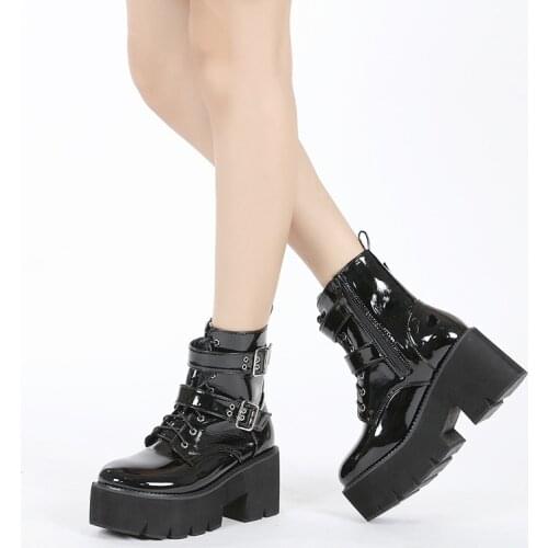 Gothic Platform Boots Women Chunky Heel Pin Buckle Black Ankle Boots Femme Punk Style Zippe Spring and Autumn Woman Boots