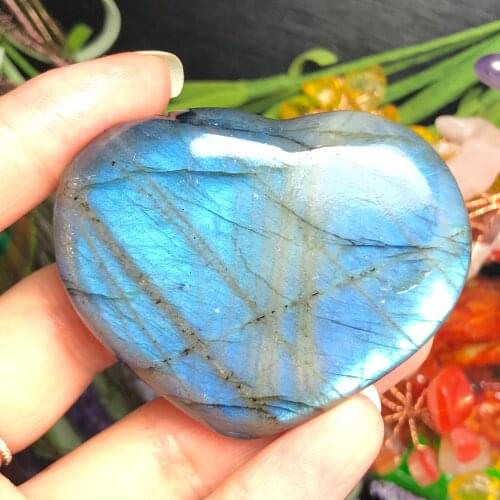 Natural labrador carved crystal heart, beautiful craft home decoration