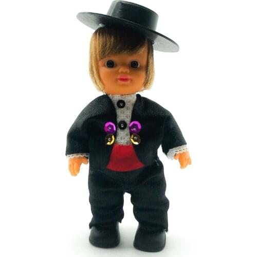 Lovedoll collection 15 cm dress Andalúz flamenco Cordovan hat. Manufactured in Spain by Folk crafts. Similar Barriguitas