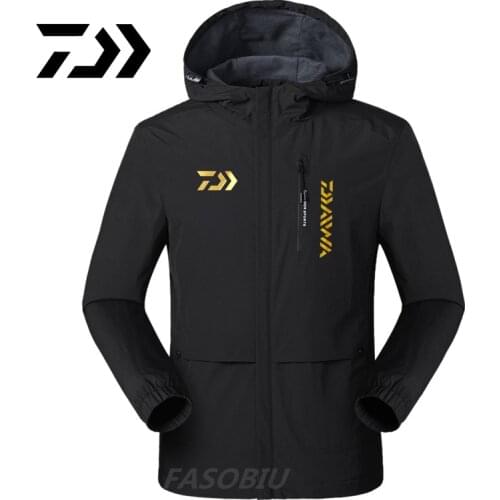 New Daiwa Summer Outdoor Jacket Mens Thin Fishing Clothing Breathable Windproof and Rainproof Fishing Jacket for Mountaineering