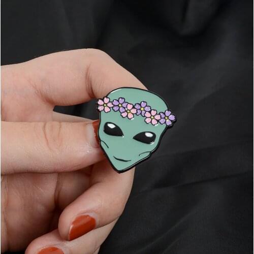 New Arrival ! Alien Cute Funny Outer Space ET Flower Crown Alien Saucer Man Soft Enamel Brooches Pins For Friends