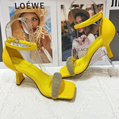 WENZHAN Women's Shoes With A Strap