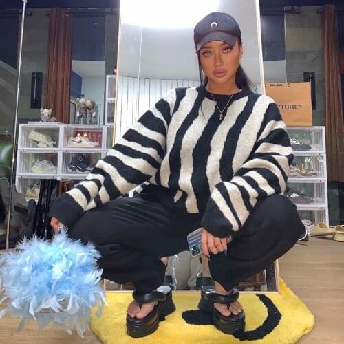 2 Colors Fantasy Purple And White Vertical Stripes Zebra Loose Wool Blend Round Neck Pullover Knitted Sweater