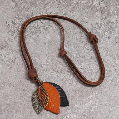 Vintage Leaf Pendant Leather Necklace for Women Men Boho Jewelry Couple Long Sweater Chain Female Party Gift Fashion Accessories