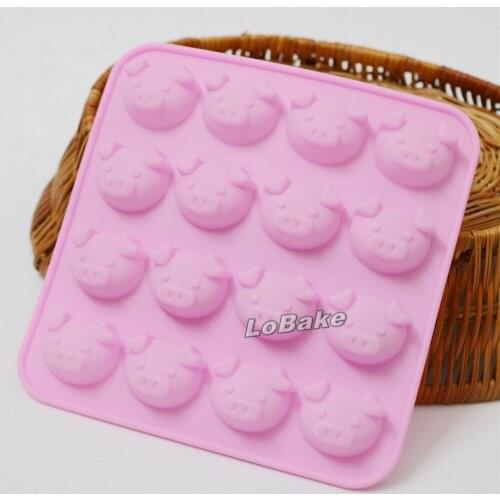 Latest 16 holes 17.5*17.5*1.8cm Cute Pig head cartoon shape silicone rubber soft plastic cake candy baking supplies stuff