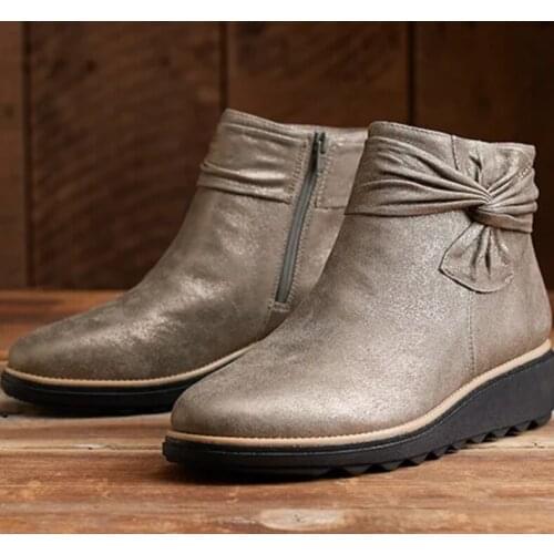 Winter 2020 thick-soled shoes women snow boots ladies high-top warm casual boots