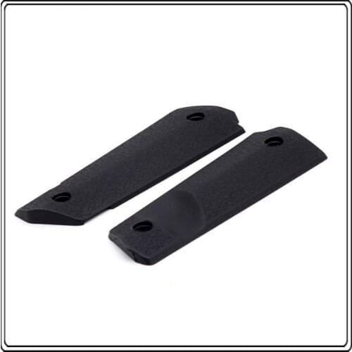 2 Pieces Colt 1911 Grips 1911 Hydroelastic Plastic Toy Grip Plastic Grips Cover For Hunting Pistol 1911 Series