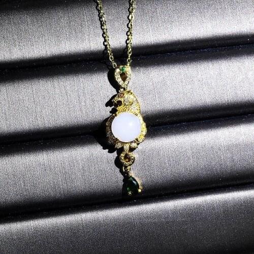 Luxury Leopard Pendant Necklace Hanging Water Drop Zircon Europe America Charm Domineering Jewelry For Women Fashion Wedding