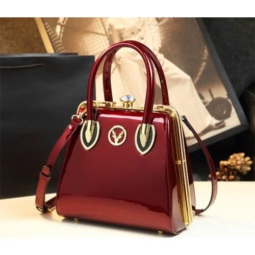 Bag womens 2021 new fashion Messenger Bag Joker large capacity leather ladies party evening bag spring and summer slung handbag