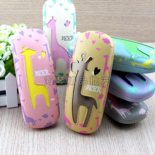 5pcs High quality Cartoon Animal Deer Giraffe design Sunglasses Hard Case Easy to carry Myopic Frame glasses box 16cm*6cm*3.5cm