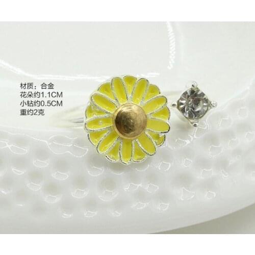 R039 Cheap Korean Jewelry Rings Fashion Rings yellow daisy flower fresh girl Free Shipping