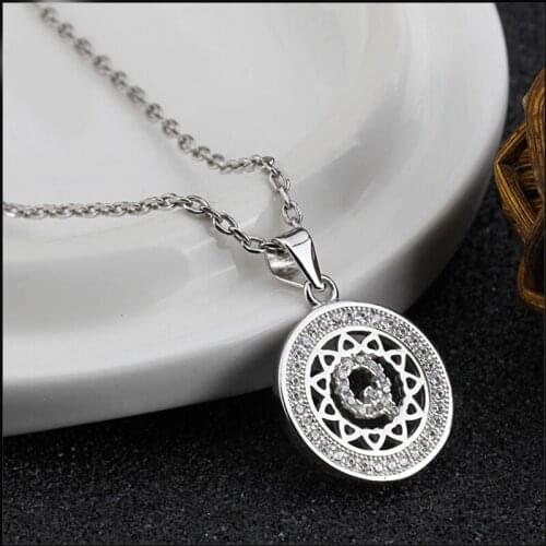 Wemen Necklace 925 Sterling Silver Letter Q Pendant with Shiny Clear CZ Chain Necklace Engagement Wedding Jewelry Gift