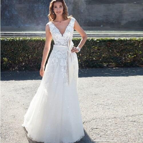 2021 Simple Design Bohemian Beach Boho V Neck Appliques Backless Wedding Dress A Line Tulle Floor Length Bridal Gowns with Sash