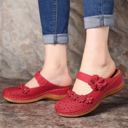 Womens Flat Sandals Summer Hollow Shoes Flower Round Toe Womens Shoes Large Size Womens Shoes Super Soft Womens Slippers