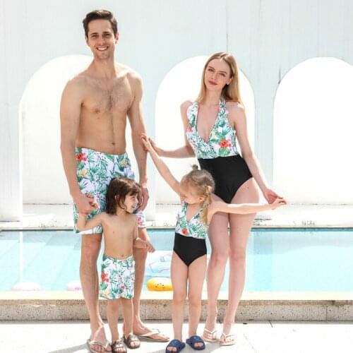 New Family Matching Swimwear Shorts One-piece Off Shoulder Swimwear Kids Beachwear Bathing Suit for Girls Children Swimming Suit