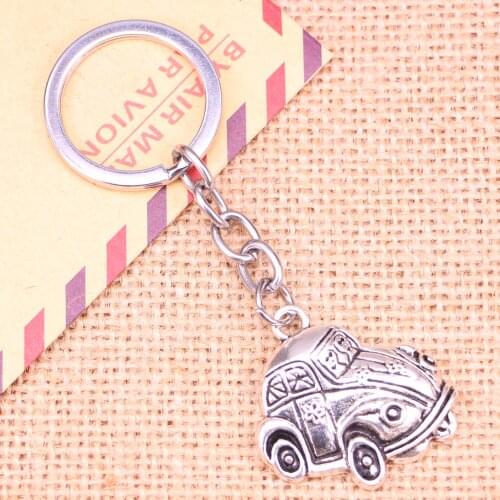 20pcs New Fashion Keychain 31*32 mm retro classic cars Pendants DIY Men Jewelry Car Key Chain Ring Holder Souvenir For Gift