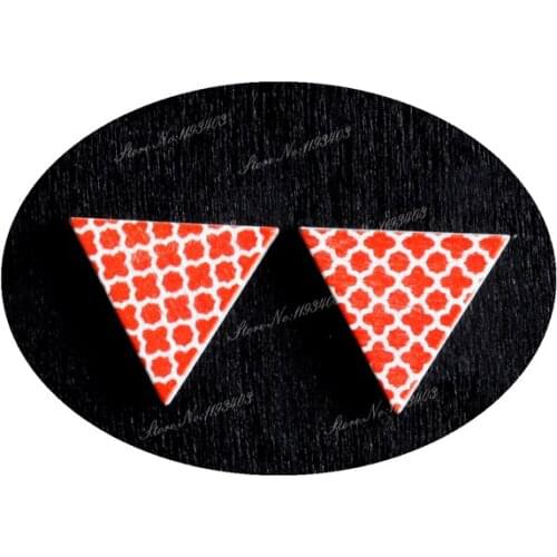 15 x 17mm Triangle Wood Laser Cut Cabochon beads to make DIY Rings, Earrings, Brooch, Necklace pendant