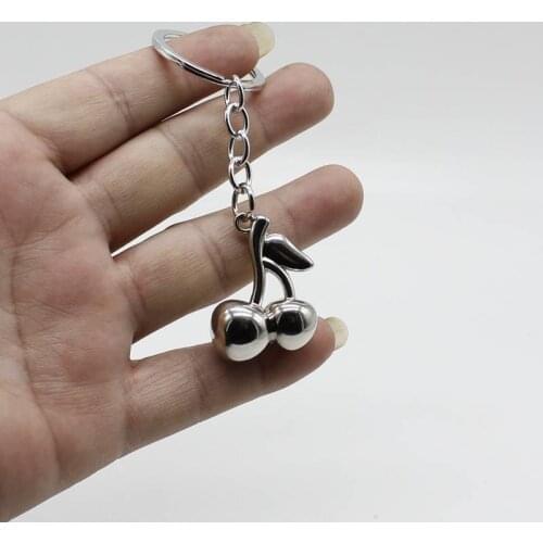 Creative keychain fruit metal cherry keychain business girlfriend party gift jewelry