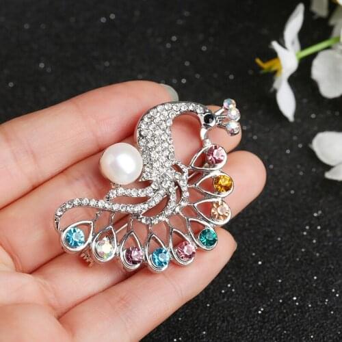 Pearl brooch high-end cardigan clothes accessories womens anti-failure buckle small pins ins tide corsage accessories jewelry